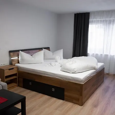 Rima Apart's 黑特尔旺